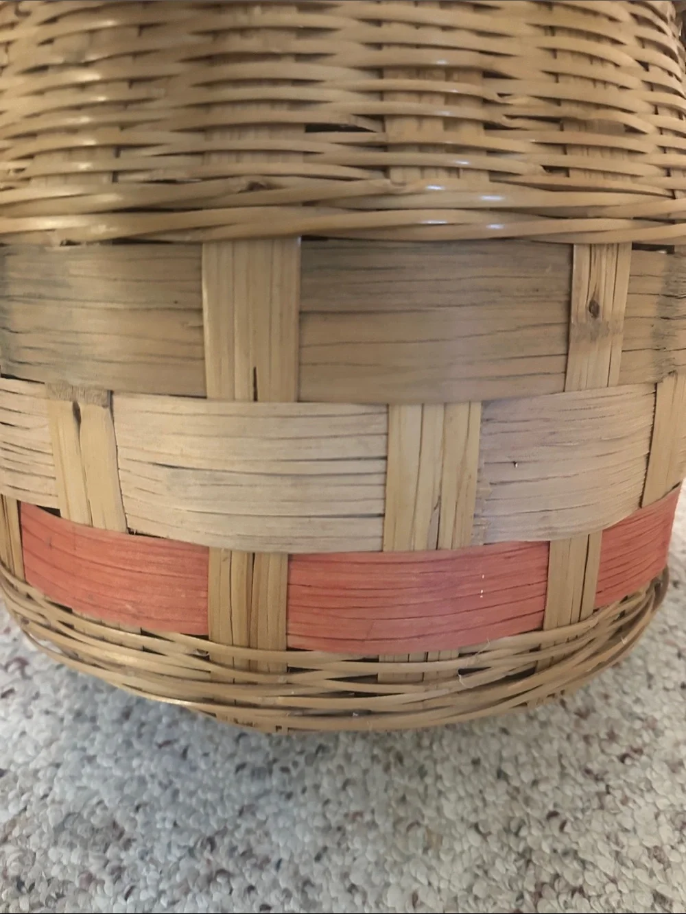 VINTAGE! Handwoven Large Market Basket w/Handle and Lid